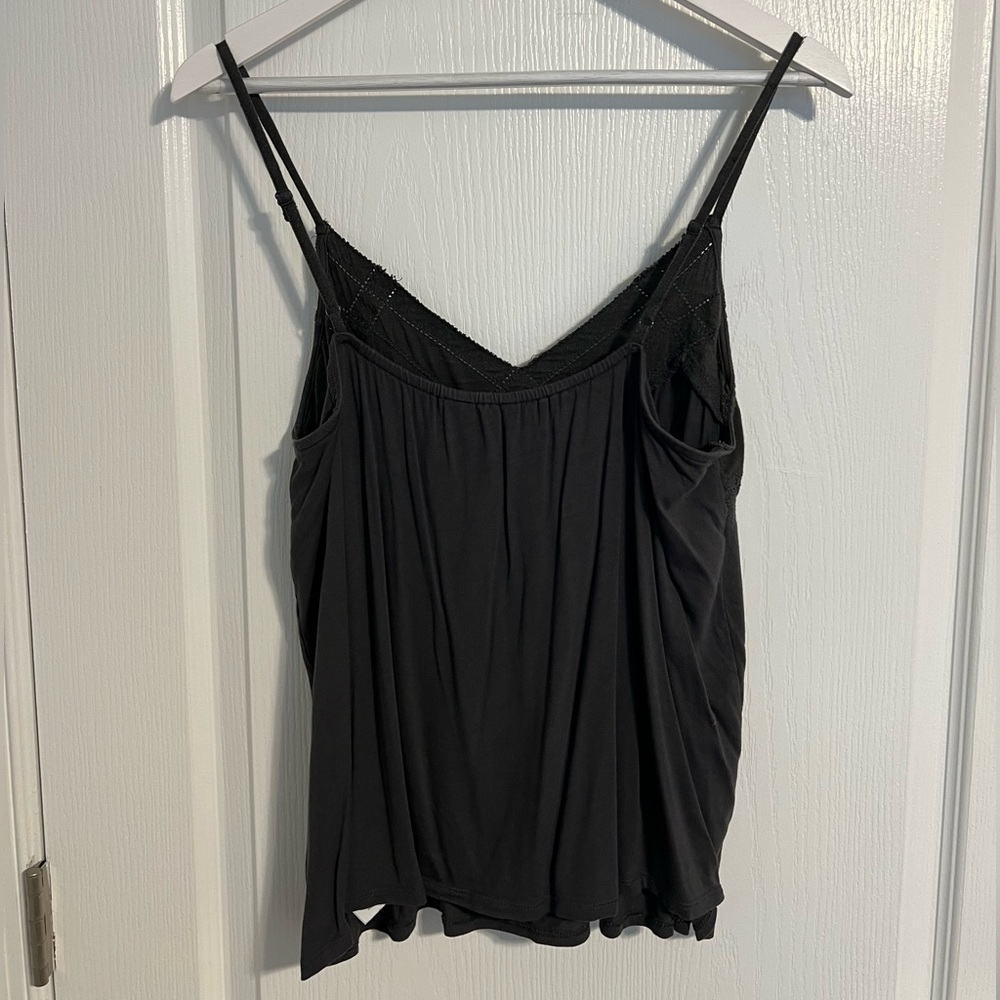 Gray lace trim American Eagle top large